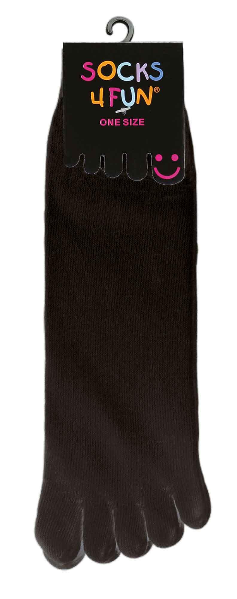 obrázek černých ponožek na špičce s obalem s označením socks 4 fun, one size. ponožky visí na háčku a na obalu je barevný text a smajlík v rohu.